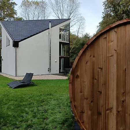 B6 Holiday home *